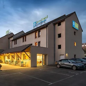 Logis Hôtel-restaurant Les Loges Hotel