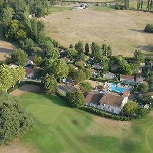 Le Domaine Du Cèdre Village de vacances Rivières